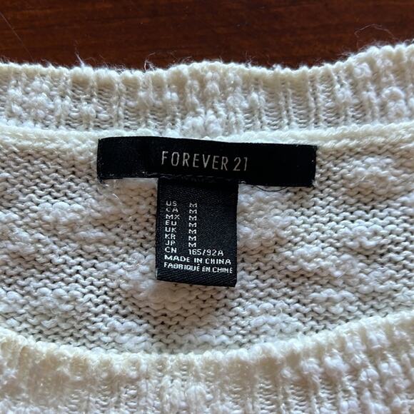 Forever 21 White “AMOUR” Slouchy Knit Sweater Size Medium Comfy - Picture 5 of 8